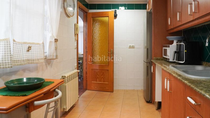 Foto cb597c85-96e9-424a-a801-89708f778ca4. Casa aparellada amb calefacció a playa puerto de Sagunto Sagunt