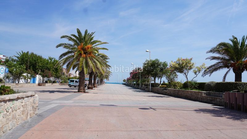 Foto e7f7c9b7-8bd9-4e66-930d-623d2d63b1a0. Casa aparellada amb calefacció a playa puerto de Sagunto Sagunt