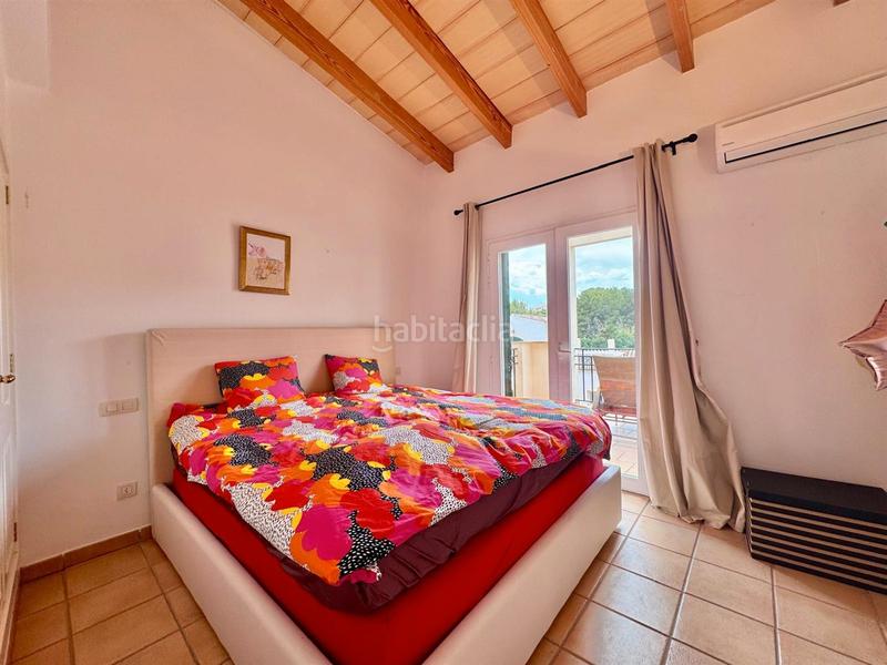 Foto 695d064a-b676-4c63-ac79-5bdf135f6cf2. Semi detached house with fireplace heating parking pool in Andratx