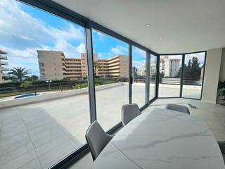 Apartament  Carrer benito jerónimo feijóo. Apartamento renovado con estilo en el corazón de portals nous