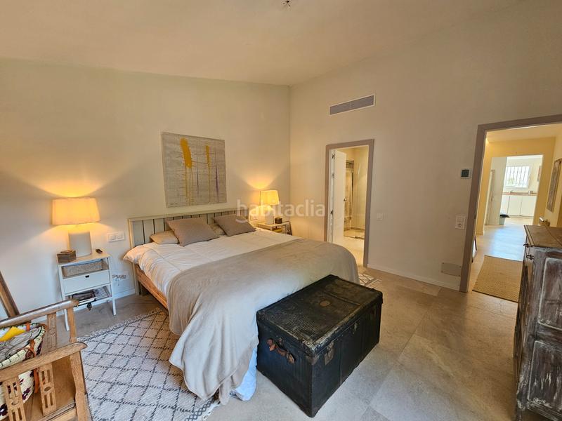 Foto 786b963f-b187-4b43-9fc3-ae7d34c529d8. Chalet villa moderna con vistas a la zona verde en Calvià