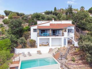 Maison à Cabanyes-Mas Ambrós-Mas Pallí. Casa en venta en urbanización  mas ambros, 4 dormitorios.