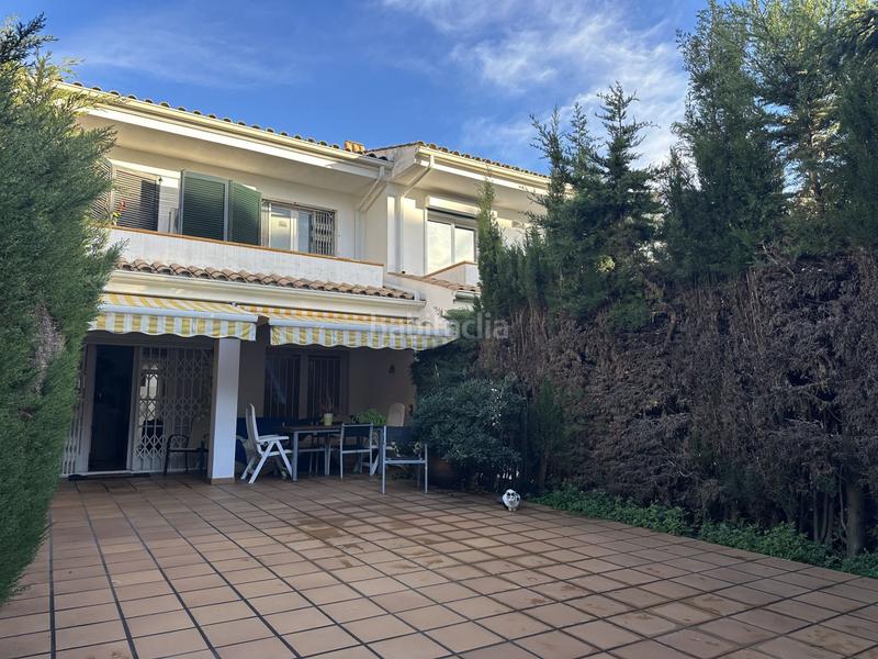 Foto 5d64fc79-0fef-4093-8da0-47e2615ffefd. Semi detached house with heating parking in Centre-Platja Platja d´Aro