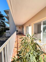 Piccolo appartamento in Fenals. Apartamento en venta en centre, 2 dormitorios.