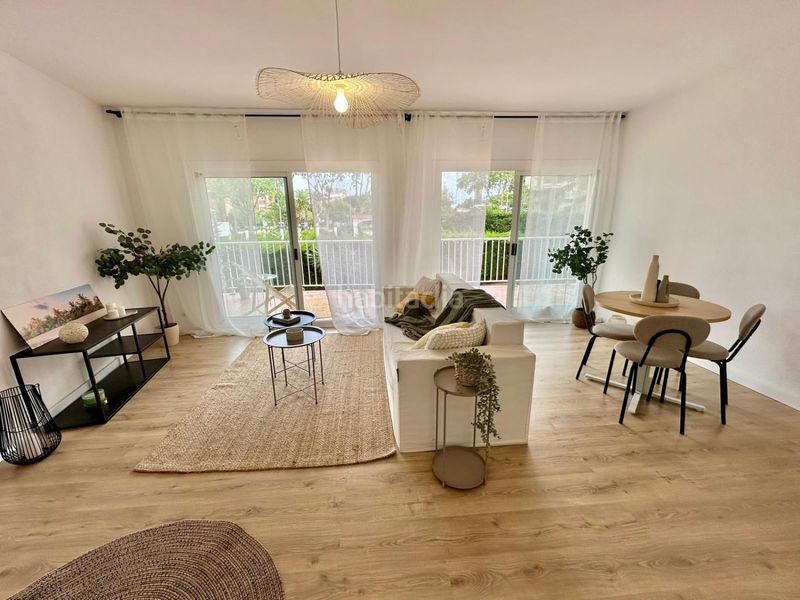 Foto f349e395-93f1-4c1f-af9f-dc31ed3675ed. Apartament amb aparcament a Fenals Platja d´Aro