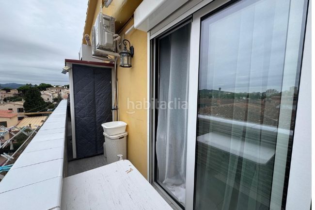 Foto dd3d6556-2acd-4aca-bb84-9e87004d1e3c. Àtic amb calefacció aparcament a Fenals Platja d´Aro