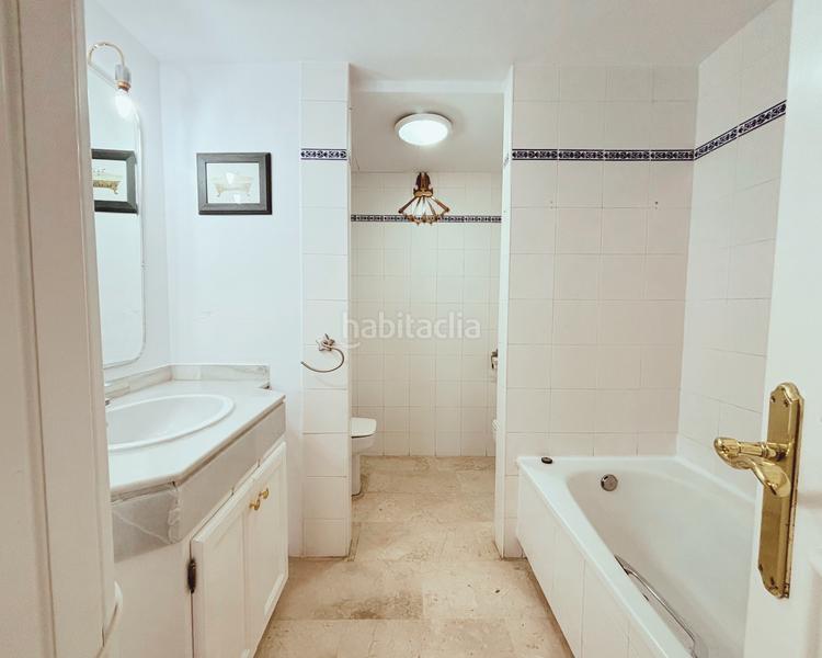 Foto 93a8f965-e800-47de-a14e-b9530dd81dff. Appartamento con parcheggio piscina in Nueva Andalucía centro Marbella