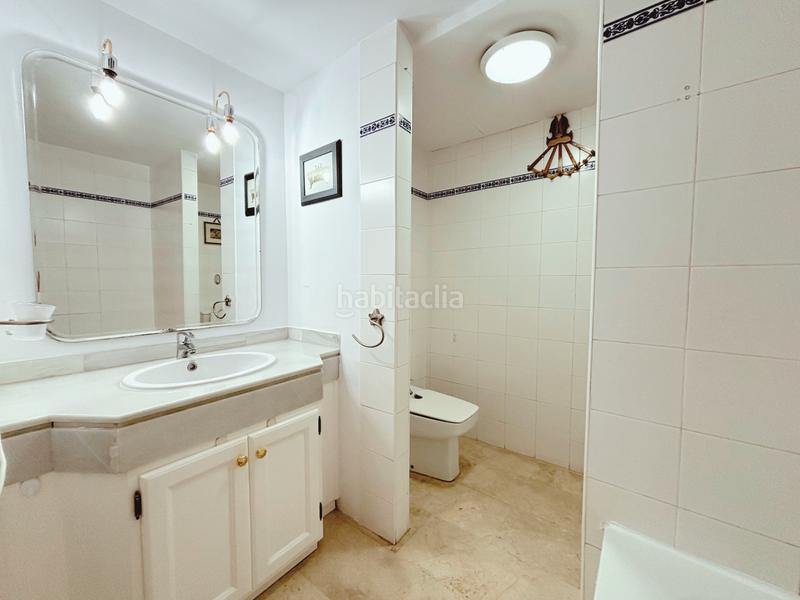 Foto 8377a99a-832f-40a7-8da3-1f57060d4f4b. Etagenwohnung mit parking pool in Nueva Andalucía centro Marbella