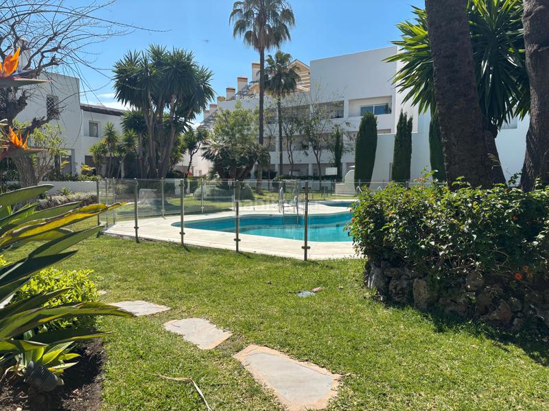 Foto 946b2bae-565d-462b-88c0-4f3d60de4d23. Etagenwohnung mit parking pool in Nueva Andalucía centro Marbella