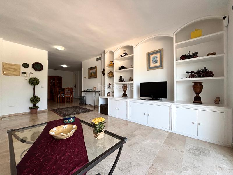 Foto faedb390-5de0-4a19-883e-44086d34448a. Piso en Nueva Andalucía centro Marbella