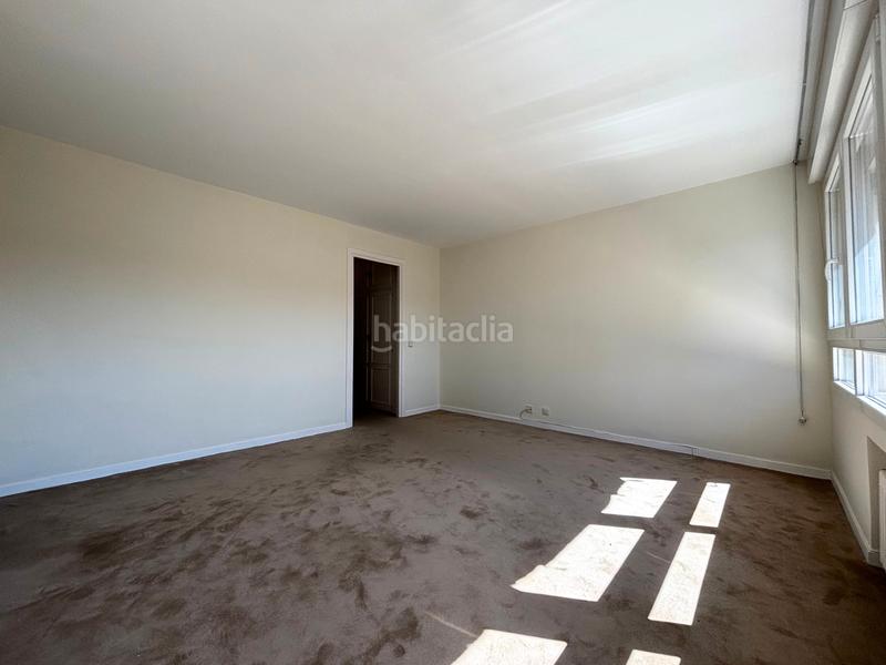 Foto c783d3a3-89fe-4c57-9c84-56bc3a7042d4. Location appartement avec cheminée parking piscine dans Madrid