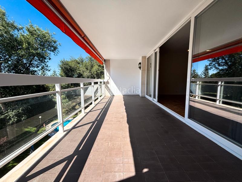 Foto aaa29bb1-42fc-4925-a876-0b6ebb1312b8. Miete etagenwohnung mit kamin parking pool in Fuentelarreina Madrid