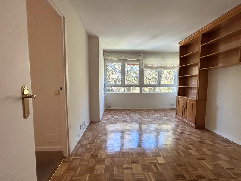 Foto dc7be425-1428-4268-bcce-eca9f6bf6b78. Miete etagenwohnung mit kamin parking pool in Fuentelarreina Madrid