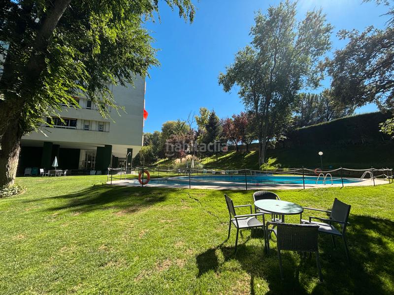 Foto 2616653a-1e4c-4ed5-b103-33a8273e27f2. Rent flat with fireplace parking pool in Fuentelarreina Madrid