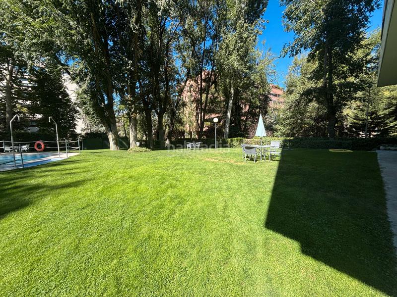 Foto 2e5e7979-af9e-4430-b431-f22e8bb29cbd. Rent flat with fireplace parking pool in Fuentelarreina Madrid