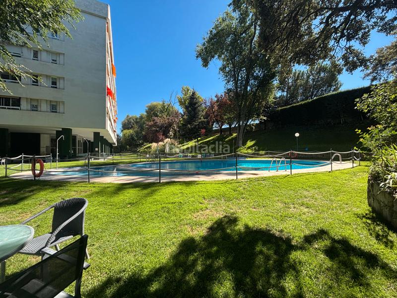 Foto 94c5ff2f-5751-4472-9cdf-fcdfe9993dd4. Rent flat with fireplace parking pool in Fuentelarreina Madrid