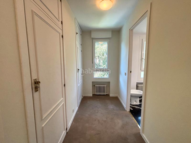 Foto 970859bf-568a-4f7f-9b84-14e32614c92d. Rent flat with fireplace parking pool in Fuentelarreina Madrid