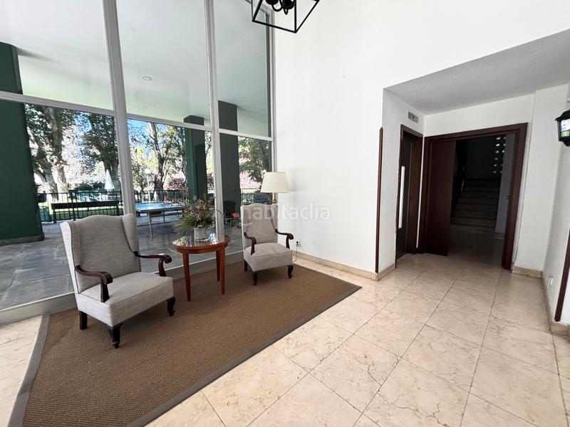 Foto dcd475da-8549-4a7f-8097-f8cd90d2b57e. Rent flat with fireplace parking pool in Fuentelarreina Madrid