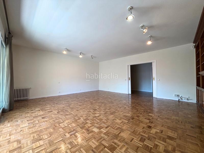 Foto 4899203f-b4df-45e3-9096-70ff66c81e70. Alquiler piso en Fuentelarreina Madrid