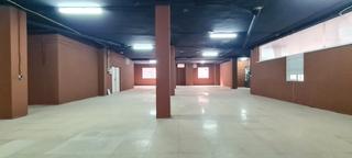 Lloguer Local Comercial a Carrer profesor manuel broseta 1. Oportunidad para tu negocio, 430 m2 de local comercial diafano e
