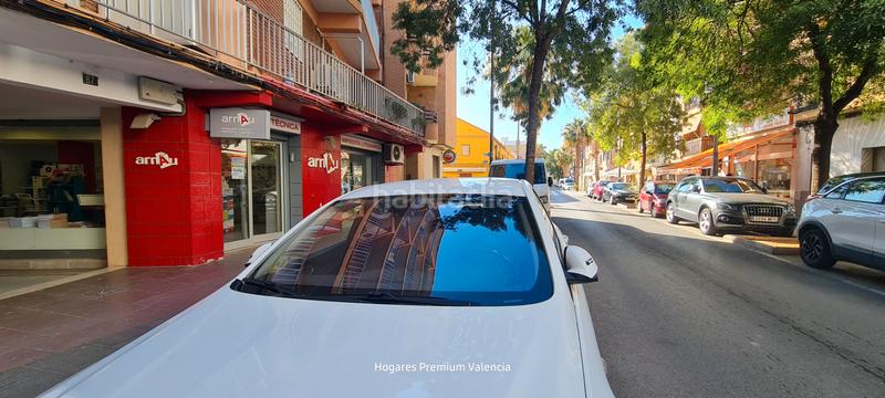 Foto 0cd15bd7-ed8d-41b0-b36c-e958fdaf4a17. Location local commercial dans carretera de llíria 87 dans Burjassot