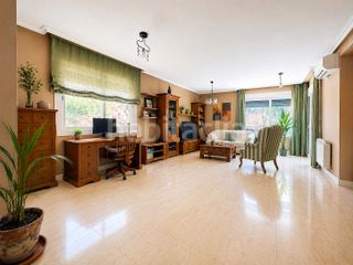 Foto 46f4aafb-a870-473b-8d47-9cd3ccc838c4. Chalet with heating parking pool in Rivas Futura Rivas - Vaciamadrid