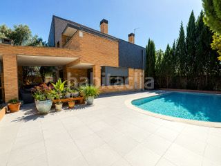 Foto 99d6e13e-d994-4a71-8e71-fe433958d127. Chalet with heating parking pool in Rivas Futura Rivas - Vaciamadrid