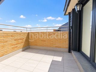 Foto de1c9f3a-97ce-4ea2-abec-56055047d00d. Chalet with heating parking pool in Rivas Futura Rivas - Vaciamadrid