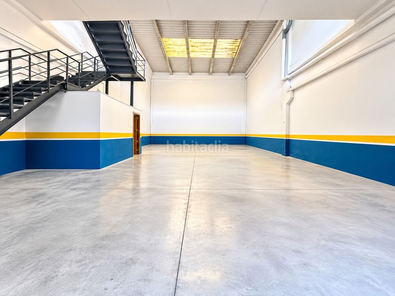 Foto 1b8734f2-bff0-43bd-a5c0-d5a2eeaed60b. Nave industrial en calle la venta 11 nave industrial en meco – parque empresarial neinor henares construcción 2007 en Azuqueca de Henares