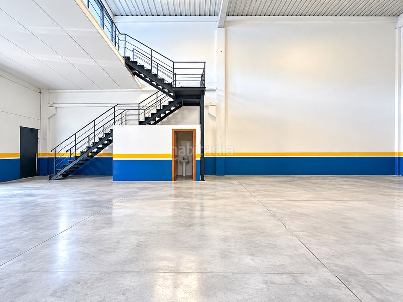 Foto 82d70735-ba48-488f-af2d-f02dd2debc89. Nave industrial en calle la venta 11 nave industrial en meco – parque empresarial neinor henares construcción 2007 en Azuqueca de Henares