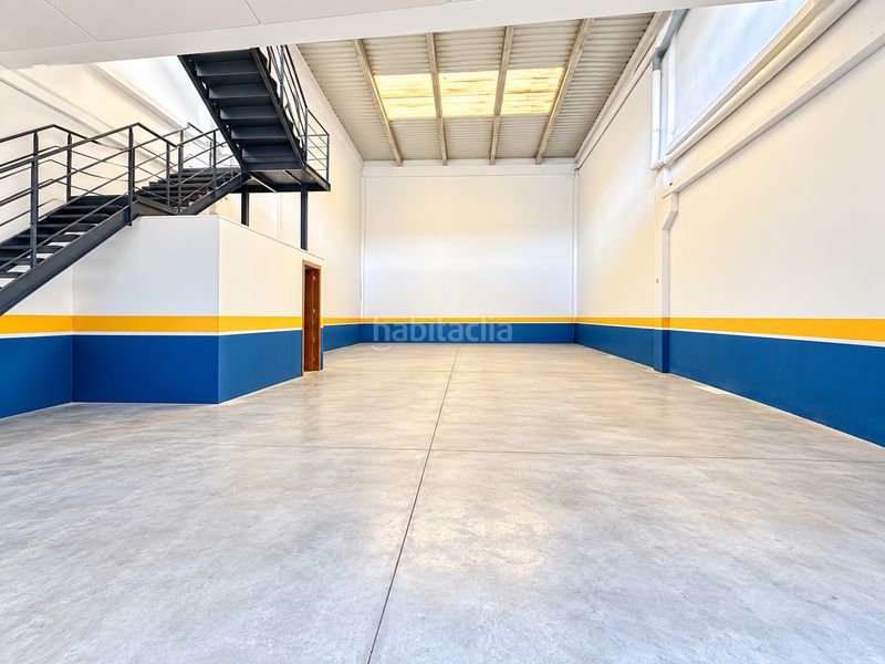 Foto 85961bcc-5c41-442f-b3e7-ba04d028fde7. Nave industrial en calle la venta 11 nave industrial en meco – parque empresarial neinor henares construcción 2007 en Azuqueca de Henares
