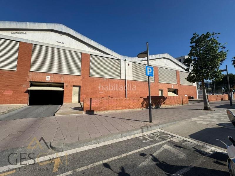 Foto 28e3a23f-f85d-4a97-92ad-ae28be0ce0f0. Car parking in Les Planes Sant Joan Despí