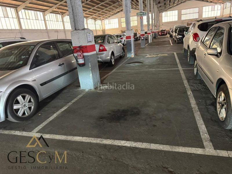 Foto 2e2abd8a-a62e-4b9e-b2f2-6844bb2aa9d5. Car parking in Les Planes Sant Joan Despí