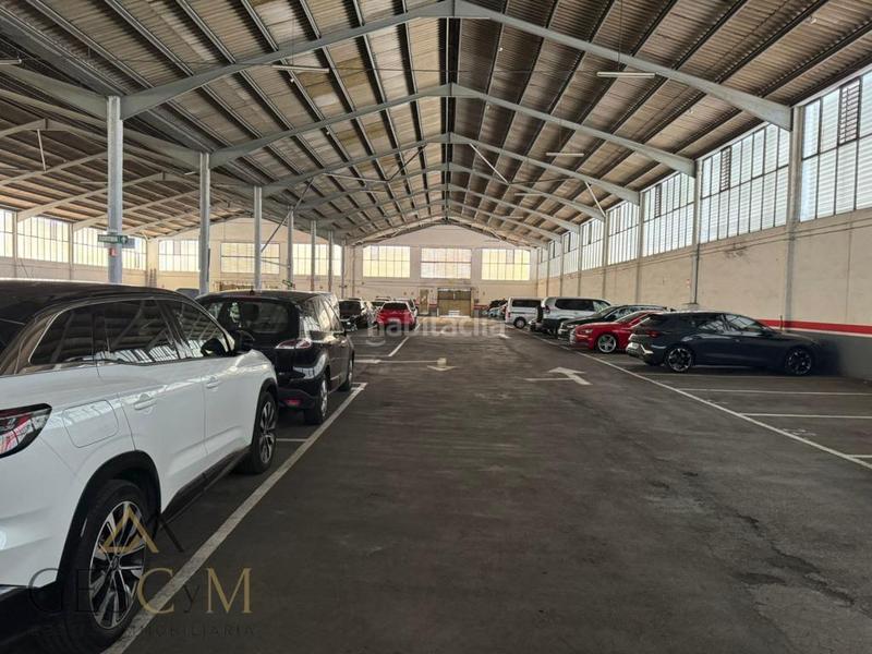 Foto 6ba0f07f-9fef-4d53-ab86-45d1434f563a. Car parking in Les Planes Sant Joan Despí