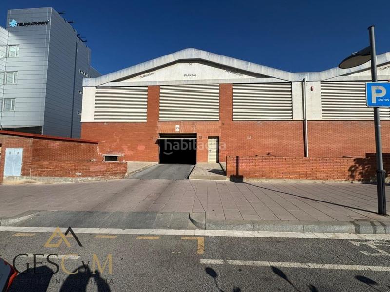 Foto 7d7f0f76-c185-4a89-a95d-20a3c21704c9. Car parking in Les Planes Sant Joan Despí