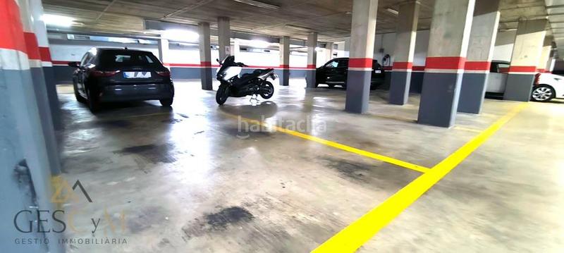 Foto 13c486ef-d9d4-49e9-8244-962705210285. Car parking in Centre Sant Joan Despí