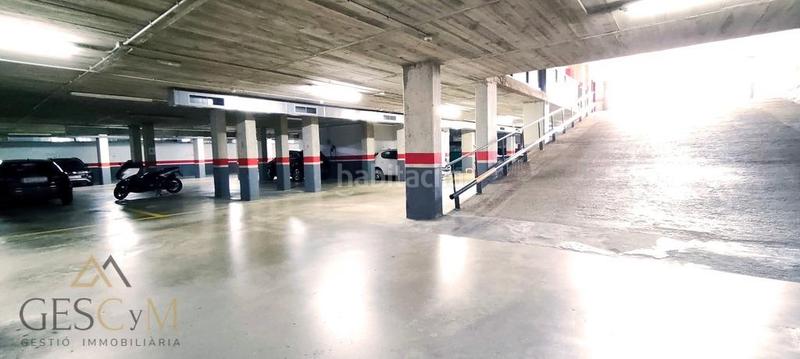 Foto 5ba75054-95c5-4081-b2c3-903c7c21176e. Car parking in Centre Sant Joan Despí