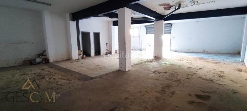 Foto 3cdd07f1-975a-43c7-ae46-fd004b801ba7. Alquiler local comercial local almacen con entrada vehiculos en Sant Joan Despí