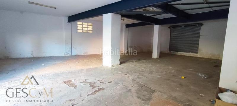 Foto 2c8f7b7e-566a-4d8a-b98b-58172ca9078b. Location local commercial dans Les Planes Sant Joan Despí