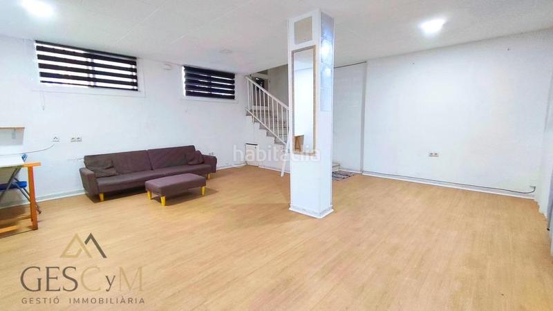 Foto b89b35ae-cbdc-495c-be1c-8f2211be2551. Alquiler local comercial local en alquiler yo venta en Les Planes en Sant Joan Despí