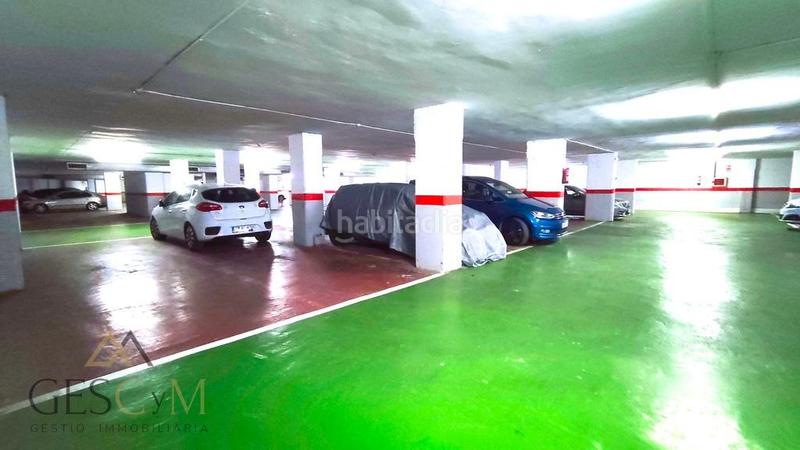 Foto dd1f46f6-c6a1-4f0d-a2aa-cc643691bc4c. Aparcament cotxe a Centre Cornellà de Llobregat