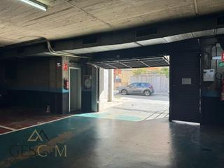 Autoparkplatz in Les Planes. Parquing doble 2 coche y moto les planes