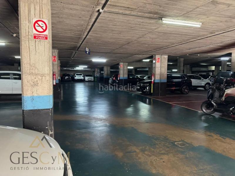 Foto c3627b58-4b74-4d31-8f53-f0611f268b5e. Parking voiture dans Les Planes Sant Joan Despí