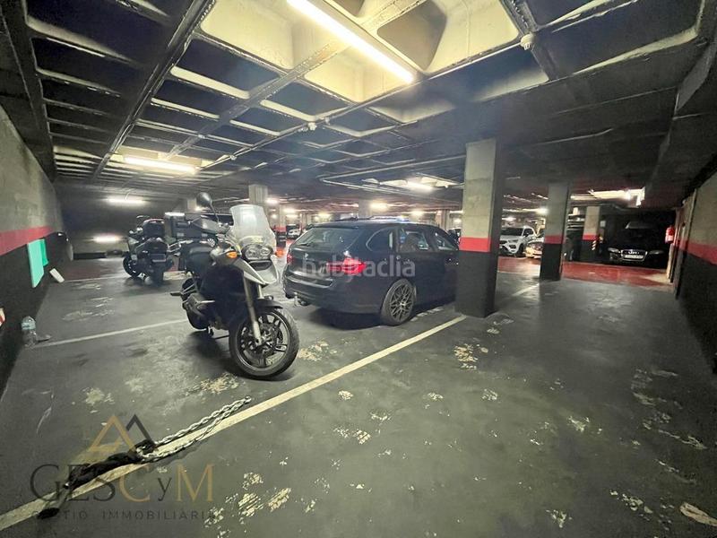 Foto ef404238-bd8f-49eb-a685-a8ddf4462011. Parking voiture dans Les Planes Sant Joan Despí