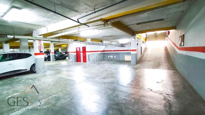 Foto 57629ca3-5664-42e4-81a0-33bd45035a6a. Car parking in Centre Sant Joan Despí