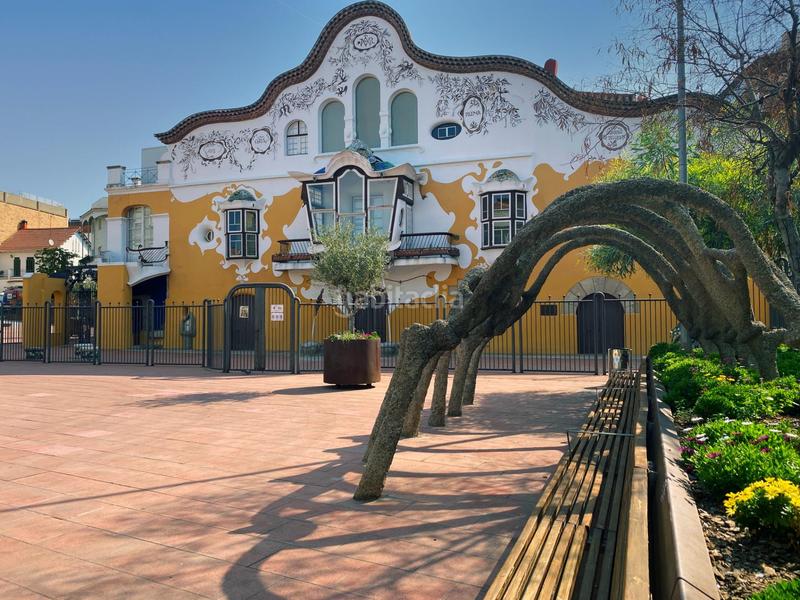 Foto 617aef62-f0b0-49b3-b53f-182449fa8a81. Car parking in Centre Sant Joan Despí