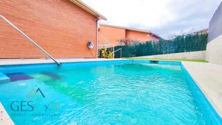 Maison à Cervelló. Casa con piscina en cervello