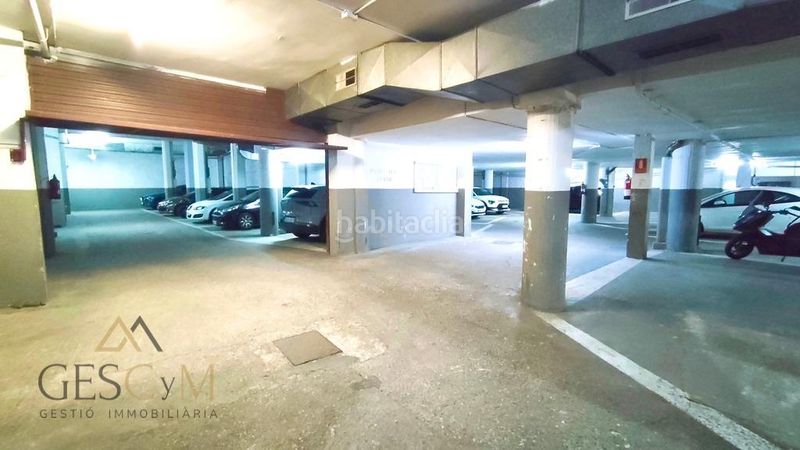 Foto 302c5216-c7ac-499f-9308-46c314e52093. Aparcament cotxe a La Plana Esplugues de Llobregat