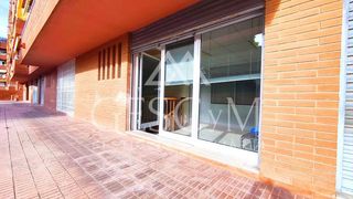 Local Comercial a Sant Joan-TV3. En venta o alquiler. local duplex en zona tv3 sjd
