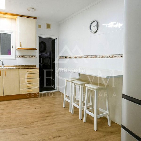 Foto 256d8975-37a3-4c57-b52f-caa88df1424e. Pis a Centre Sant Joan Despí